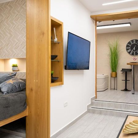 Romsuites - Amazing Atmosphere, Baha'I Gardens Main Street, German Colony Haifa Esterno foto